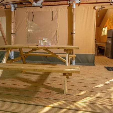 Glamping Tents - Camping Mon Perin Vacanceselect Campsite *