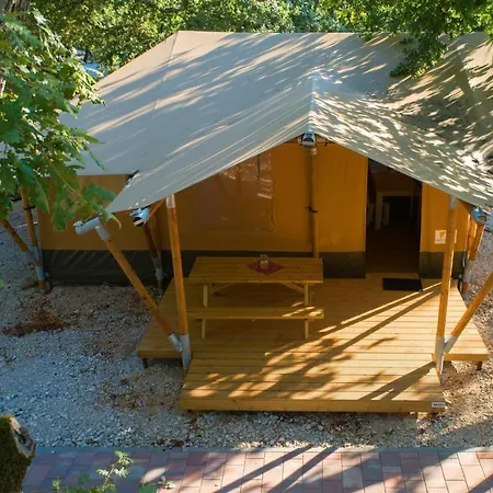 Glamping Tents - Camping Mon Perin Vacanceselect Campsite *