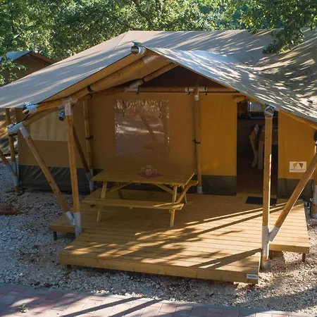 Glamping Tents - Camping Mon Perin Vacanceselect Campsite *